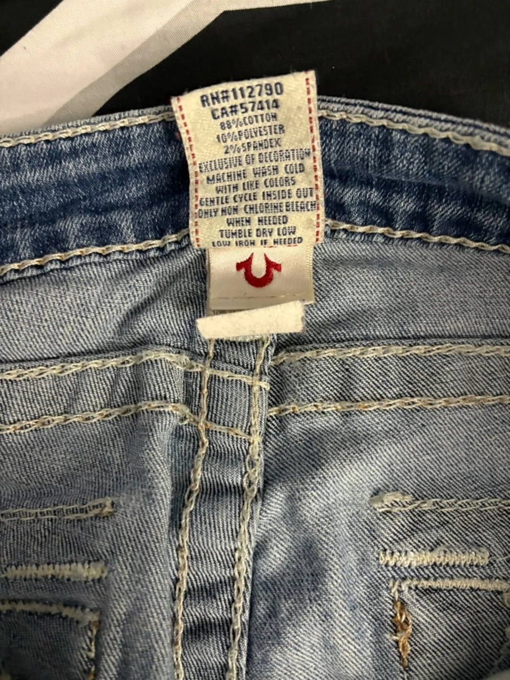 True Religion Women's Boot Cut Jeans in Medium Blue Wash - Picture 4 of 4
